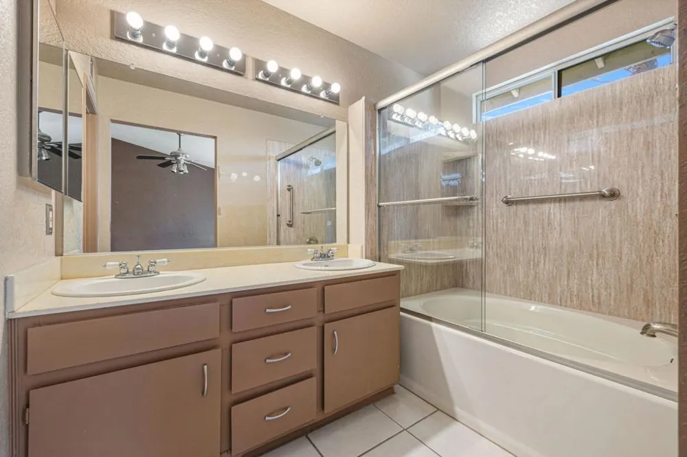 69857 Brookview Way Cathedral City, CA 92234