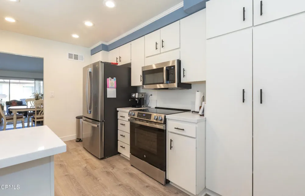 7213 Village 7 Camarillo, CA 93012