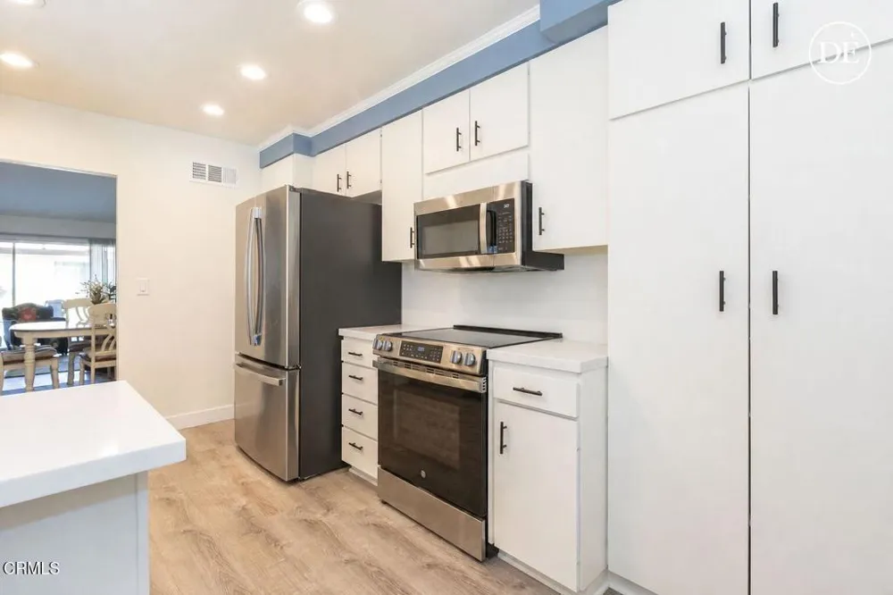 7213 Village 7 Camarillo, CA 93012