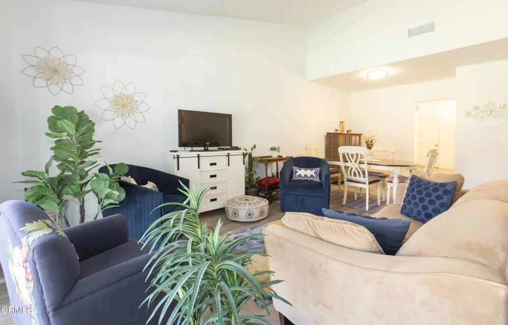 7213 Village 7 Camarillo, CA 93012