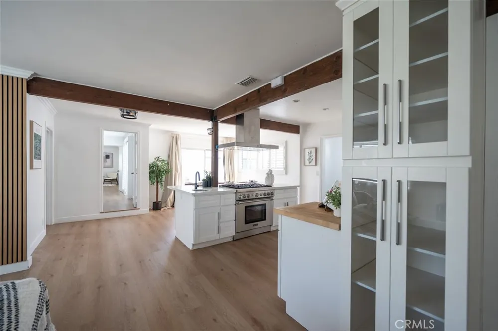 372 E Floral Monterey Park, CA 91755