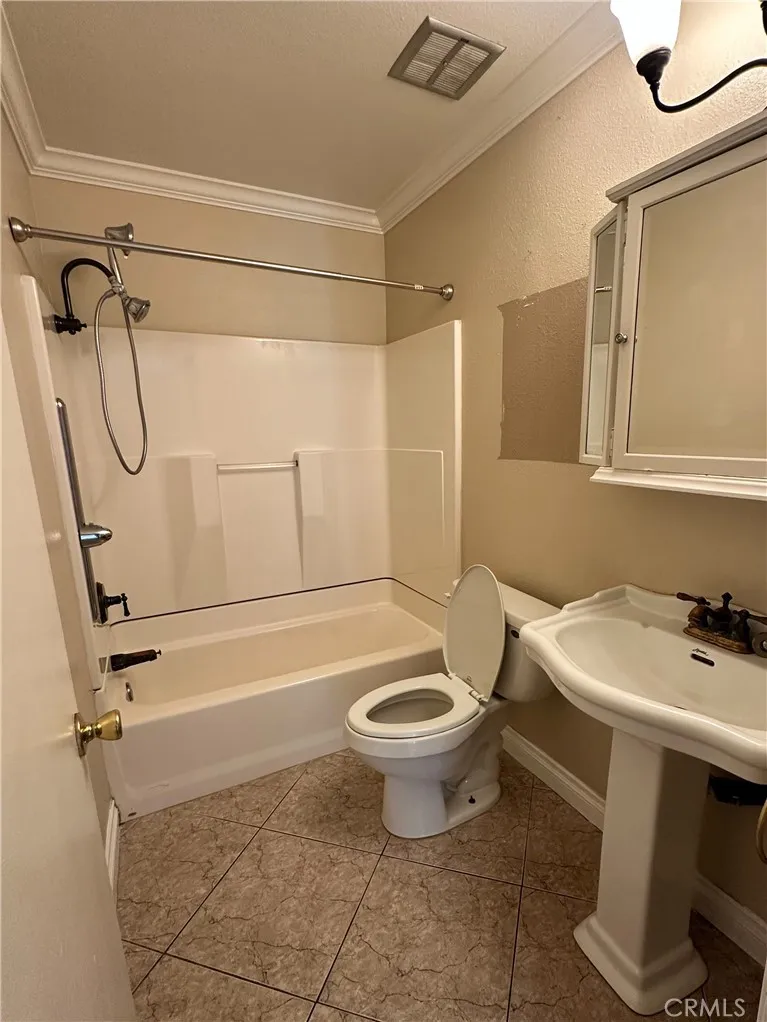 1158 W Philadelphia Street Ontario, CA 91762