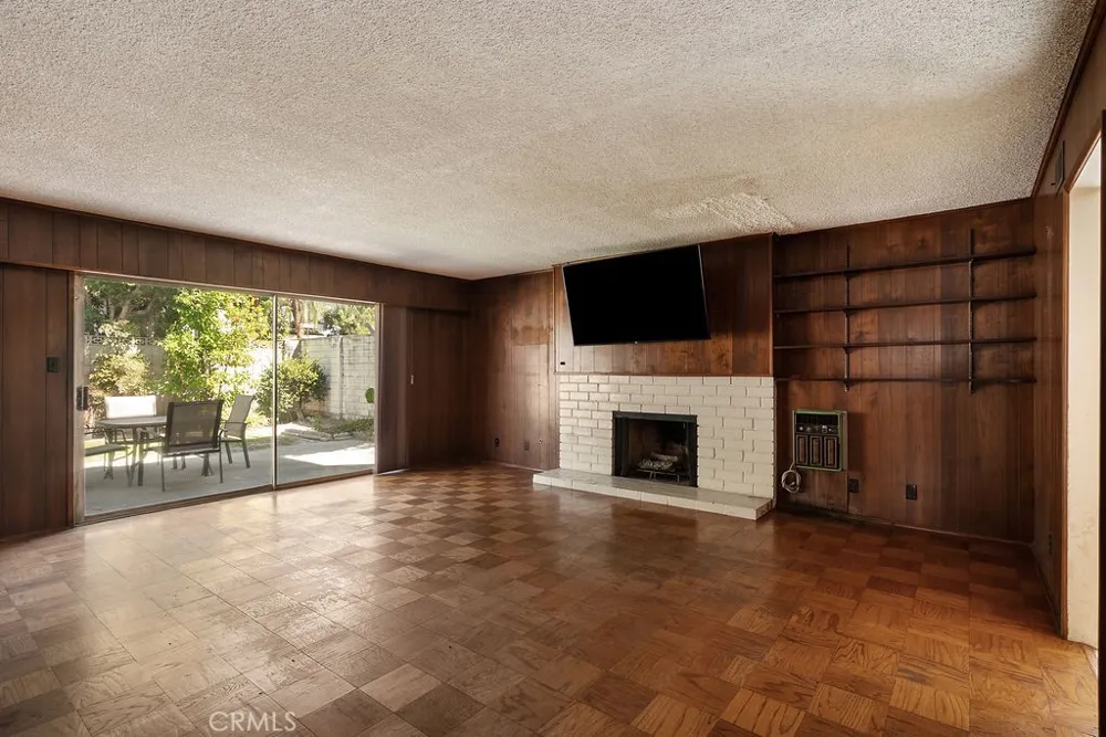 3141 E Palmyra Avenue Orange, CA 92869