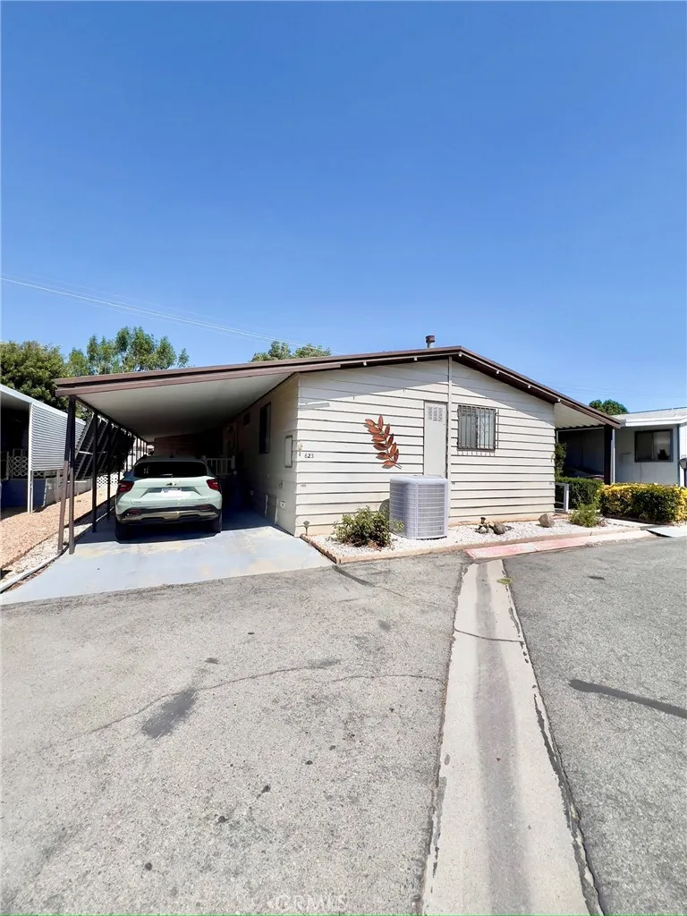 5001 W Florida #623 Hemet, CA 92545