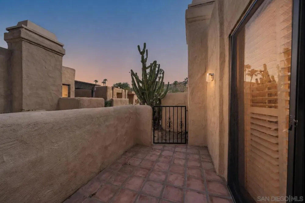 4837 S Winners Circle #A Palm Springs, CA 92264