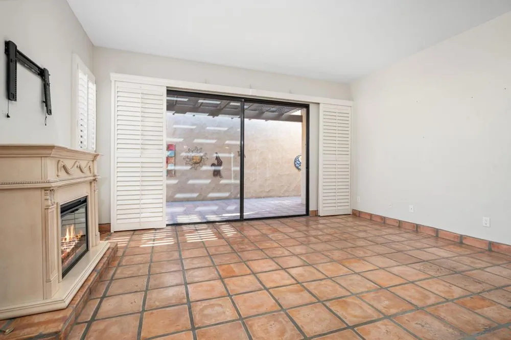 4837 S Winners Circle #A Palm Springs, CA 92264