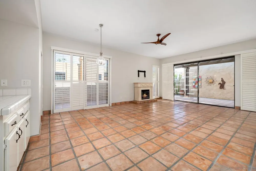 4837 S Winners Circle #A Palm Springs, CA 92264