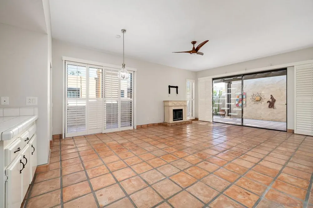 4837 S Winners Circle #A Palm Springs, CA 92264