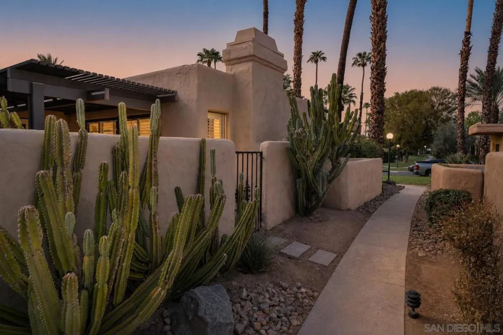 4837 S Winners Circle #A Palm Springs, CA 92264