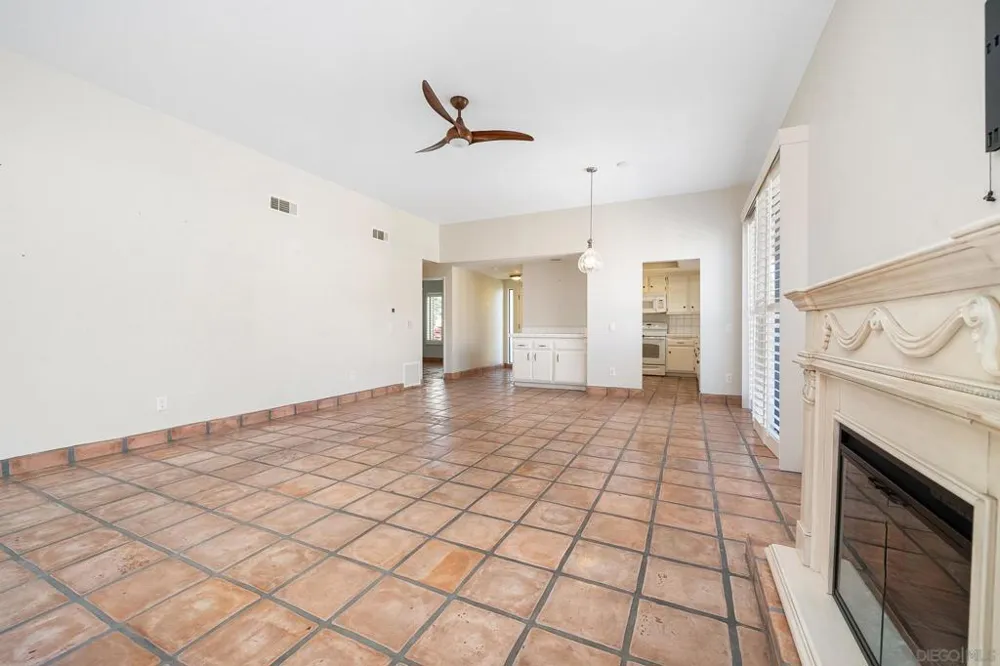 4837 S Winners Circle #A Palm Springs, CA 92264