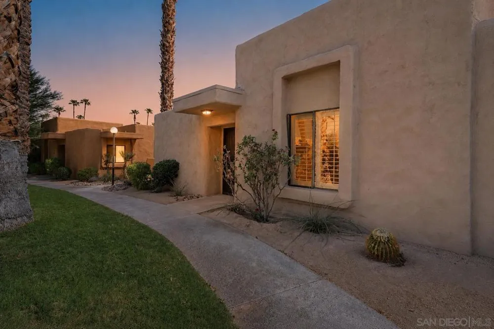 4837 S Winners Circle #A Palm Springs, CA 92264
