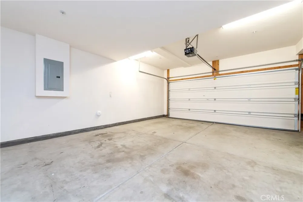 120 Rockefeller Irvine, CA 92612