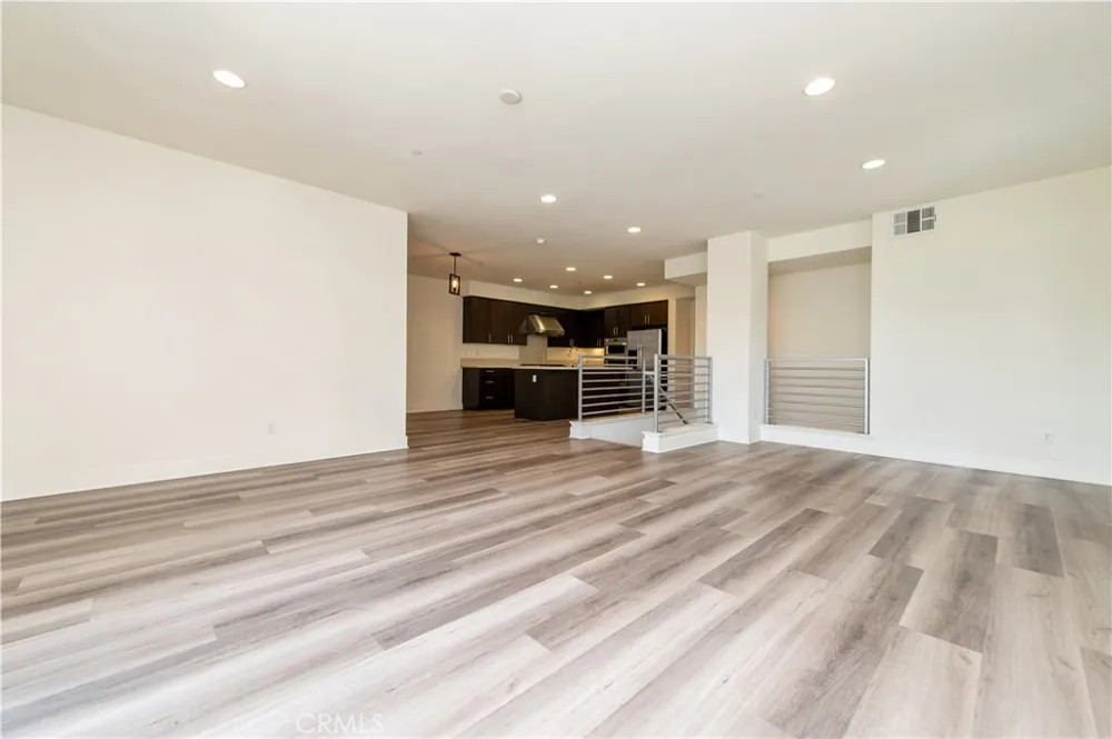 120 Rockefeller Irvine, CA 92612