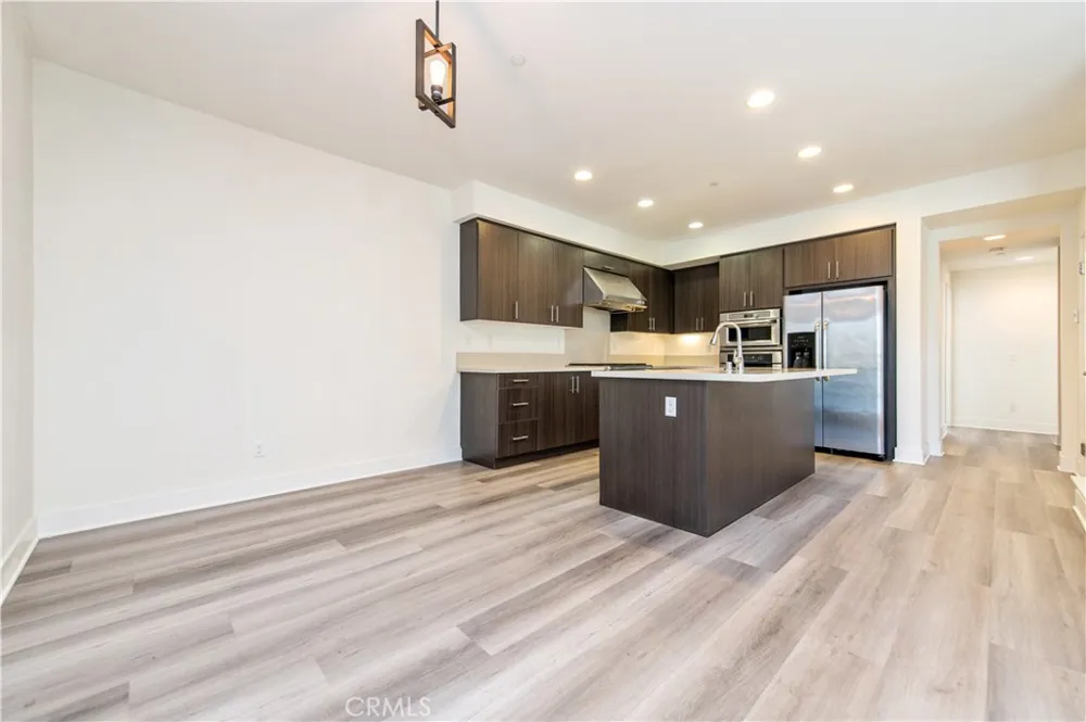 120 Rockefeller Irvine, CA 92612