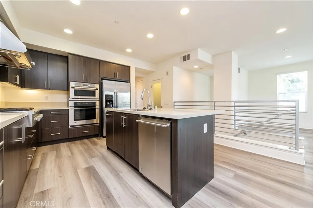 120 Rockefeller Irvine, CA 92612