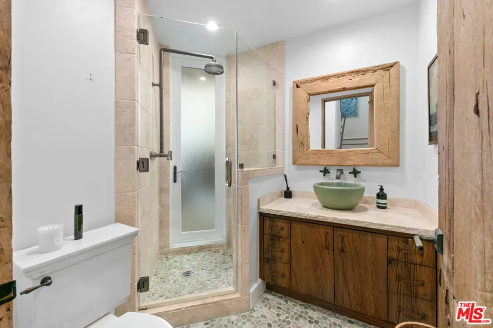 24920 Malibu Road Malibu, CA 90265