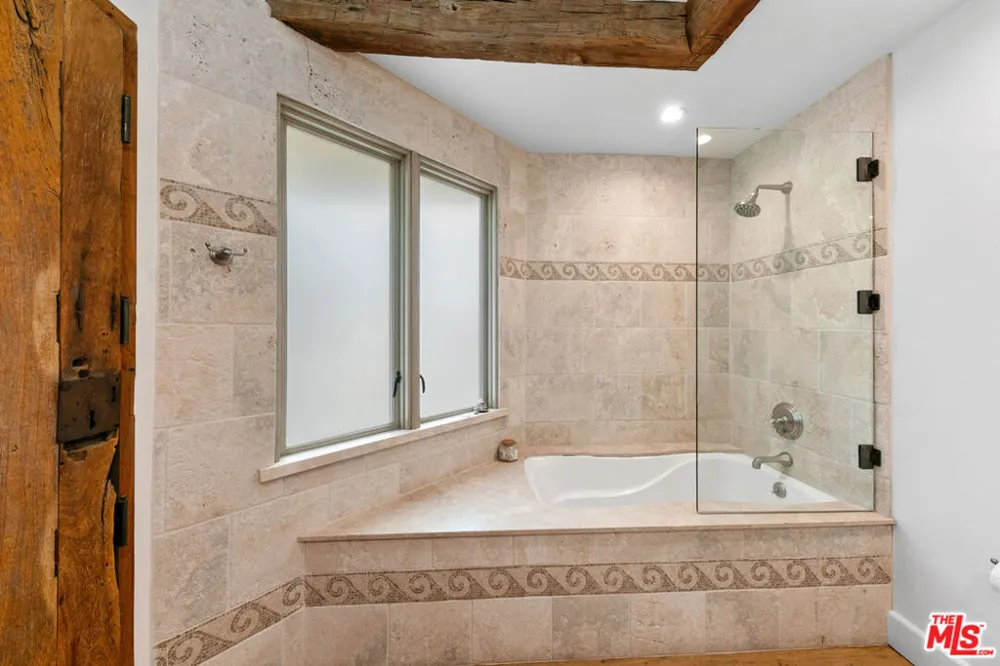 24920 Malibu Road Malibu, CA 90265