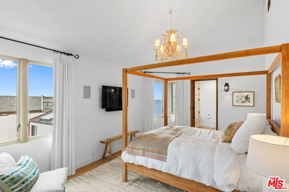 24920 Malibu Road Malibu, CA 90265