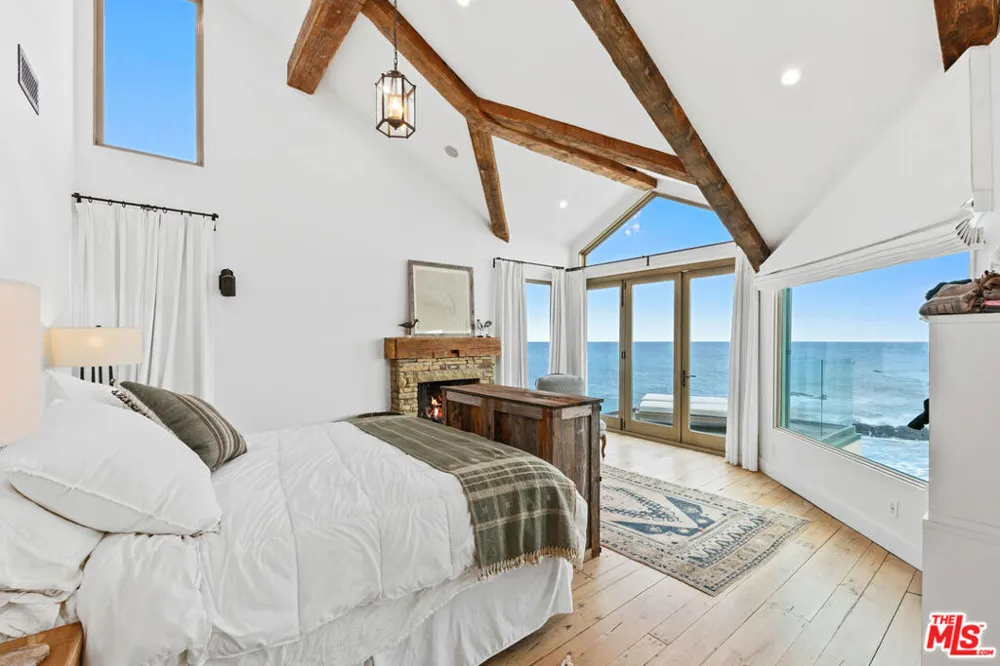 24920 Malibu Road Malibu, CA 90265
