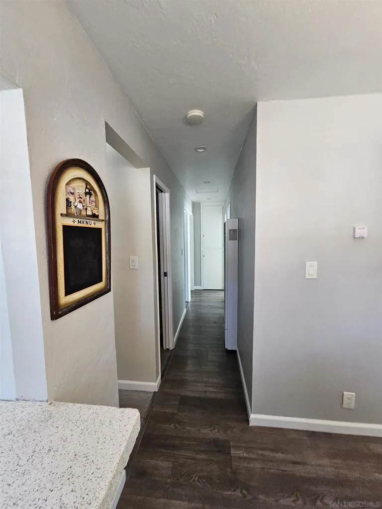 4858 Chateau Drive San Diego, CA 92117