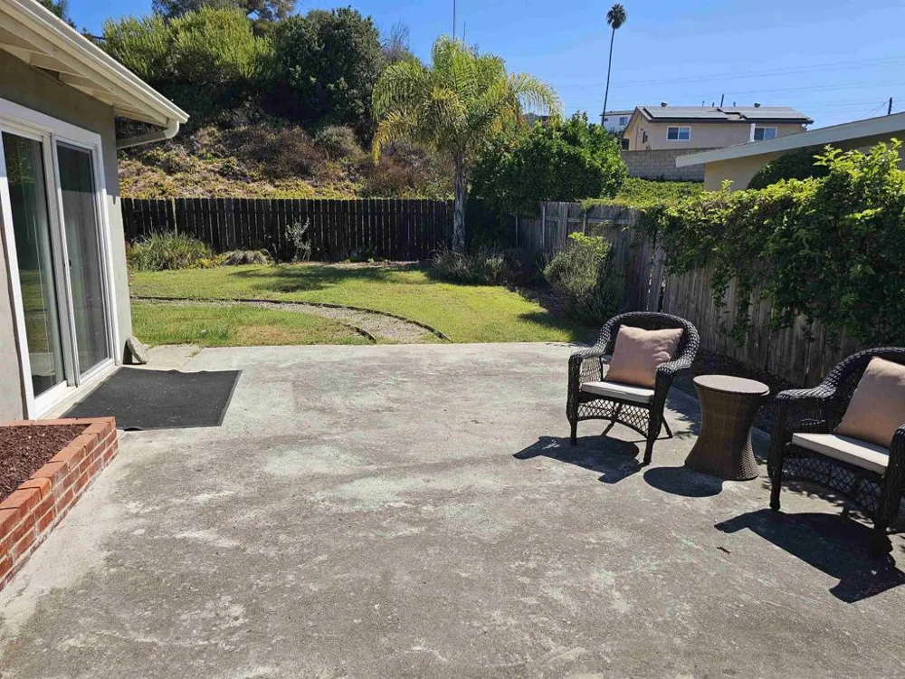 4858 Chateau Drive San Diego, CA 92117