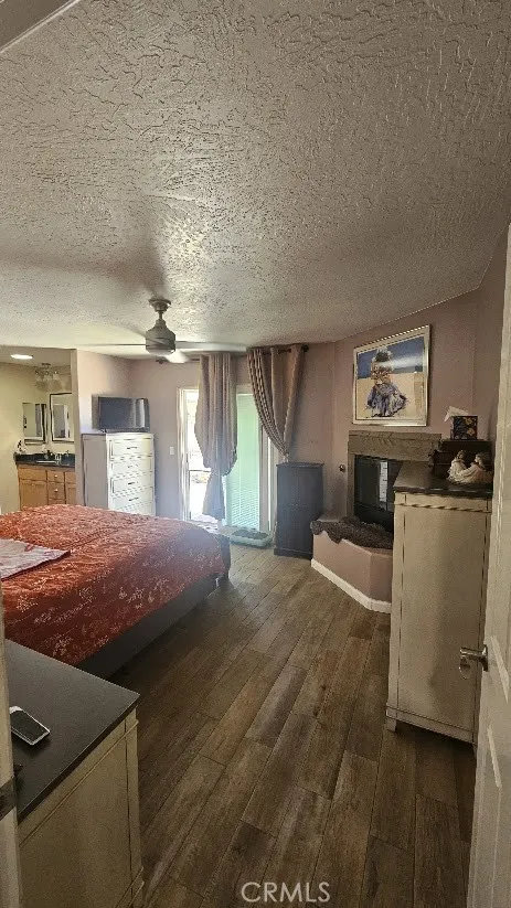 15455 Halinor Hesperia, CA 92345