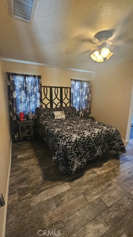 15455 Halinor Hesperia, CA 92345