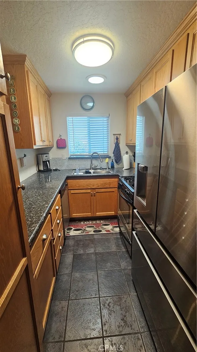15455 Halinor Hesperia, CA 92345