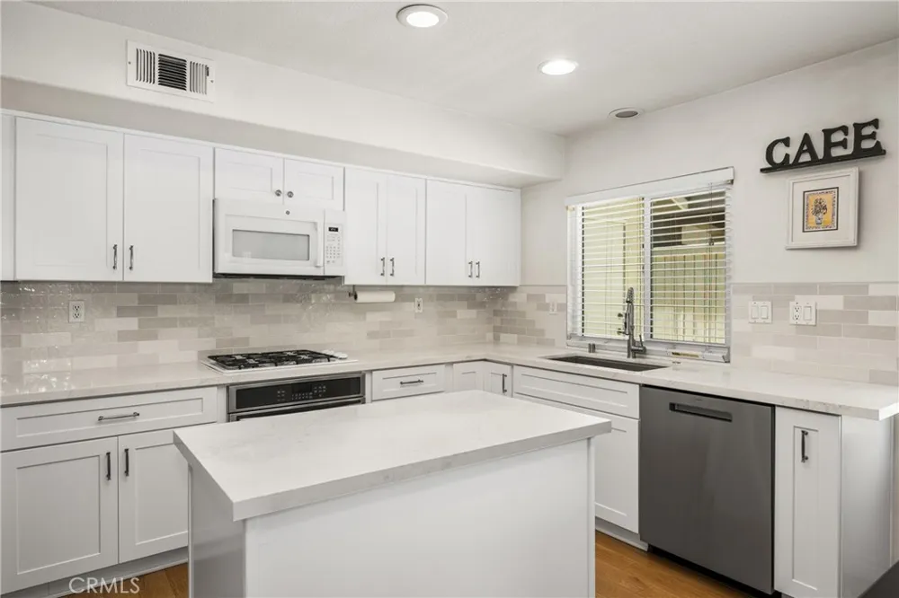 1038 S Cascade Lane Anaheim Hills, CA 92808