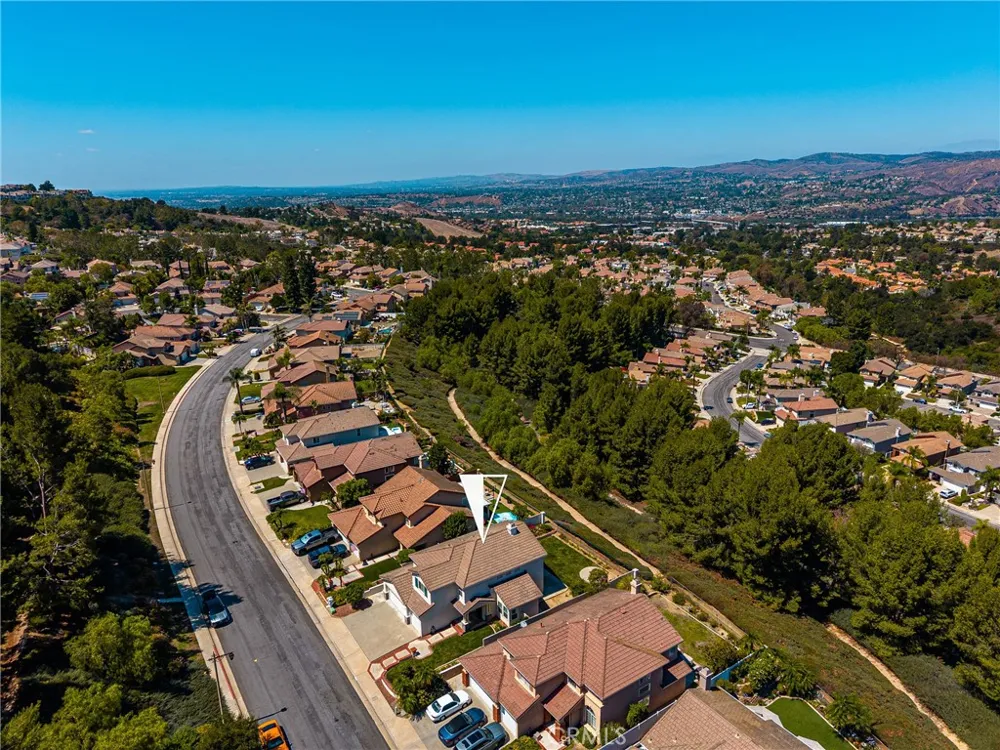 1038 S Cascade Lane Anaheim Hills, CA 92808