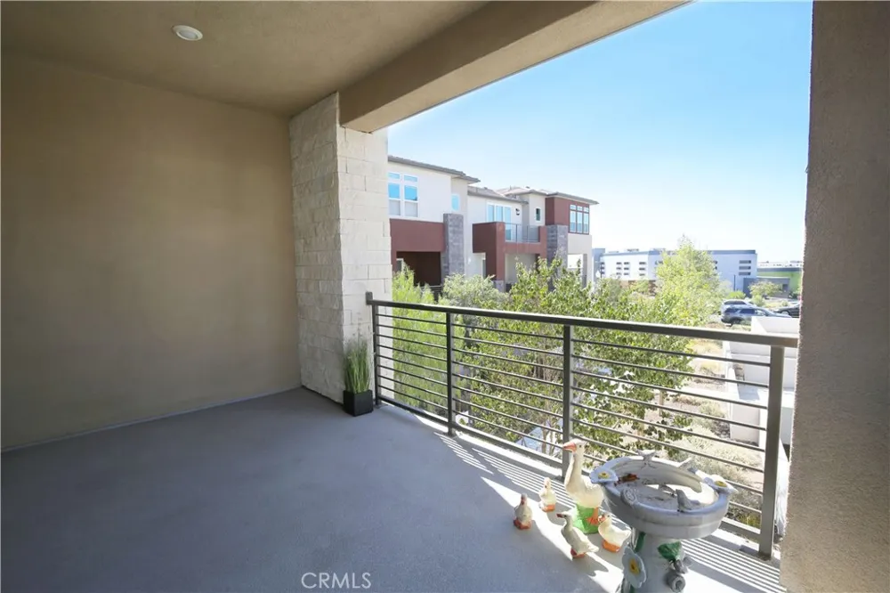 146 Abacus Irvine, CA 92618