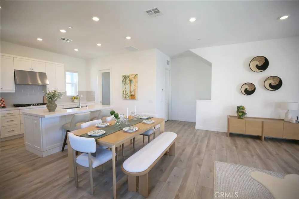 146 Abacus Irvine, CA 92618