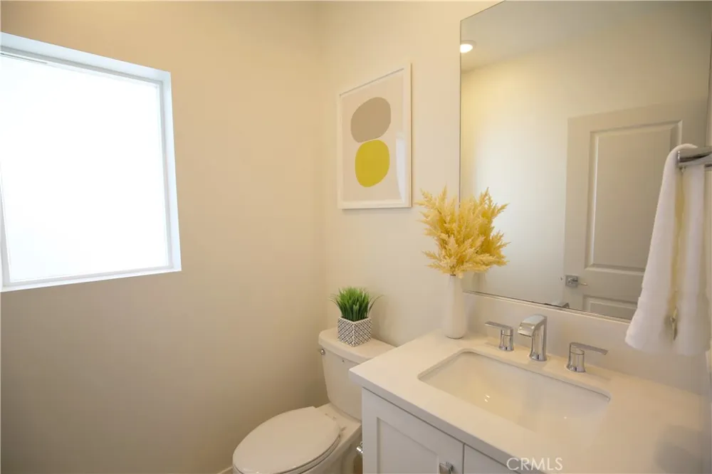 146 Abacus Irvine, CA 92618