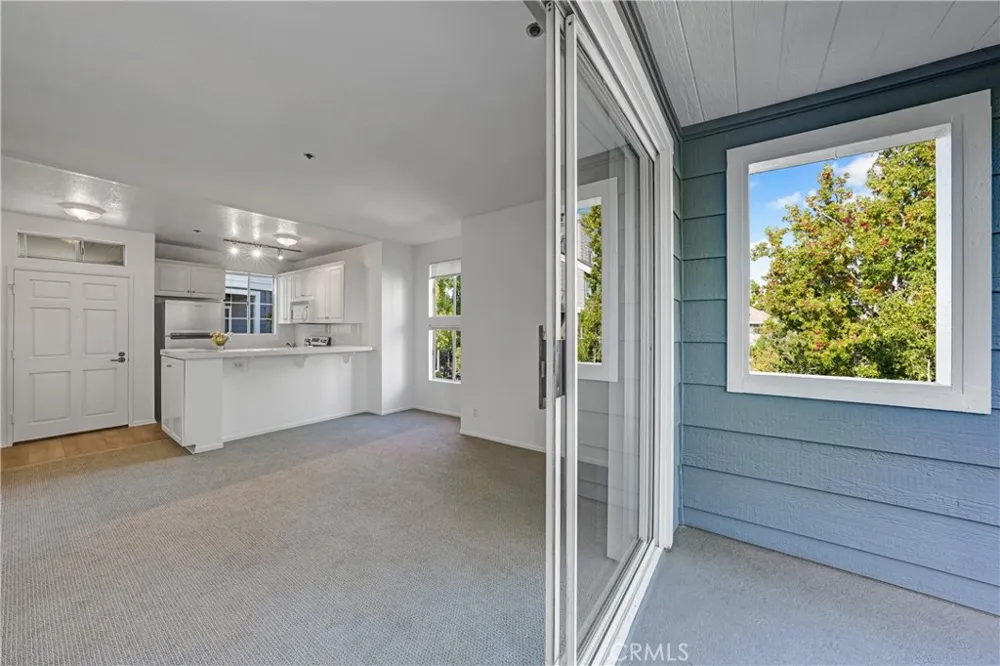 20331 Bluffside #307 Huntington Beach, CA 92646