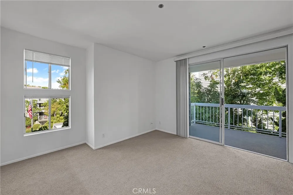 20331 Bluffside #307 Huntington Beach, CA 92646