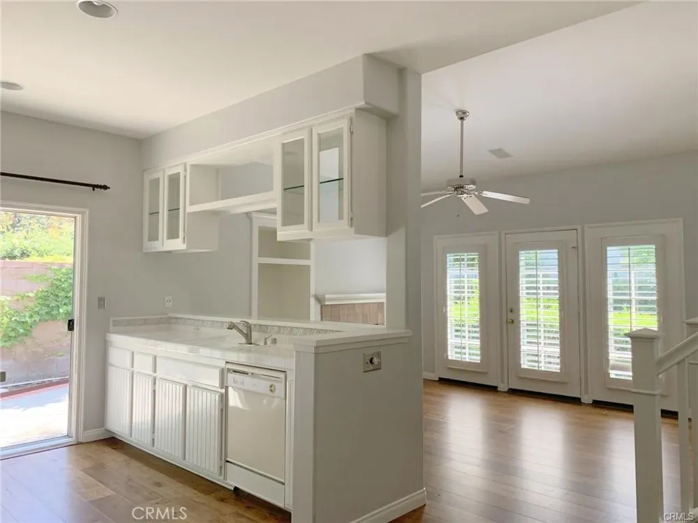 126 Winslow Lane Irvine, CA 92620