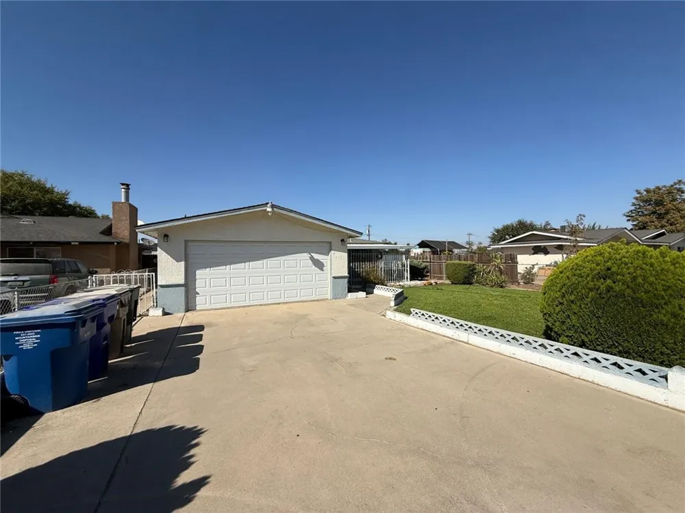 1416 Cheatham Bakersfield, CA 93307
