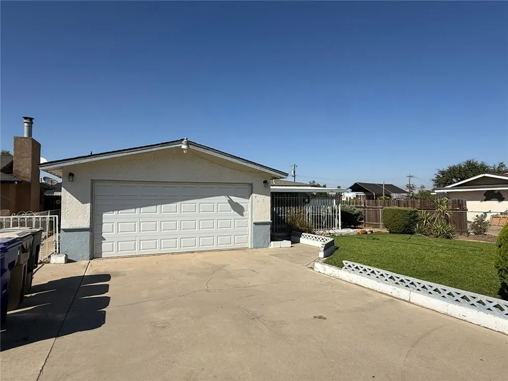 1416 Cheatham Bakersfield, CA 93307