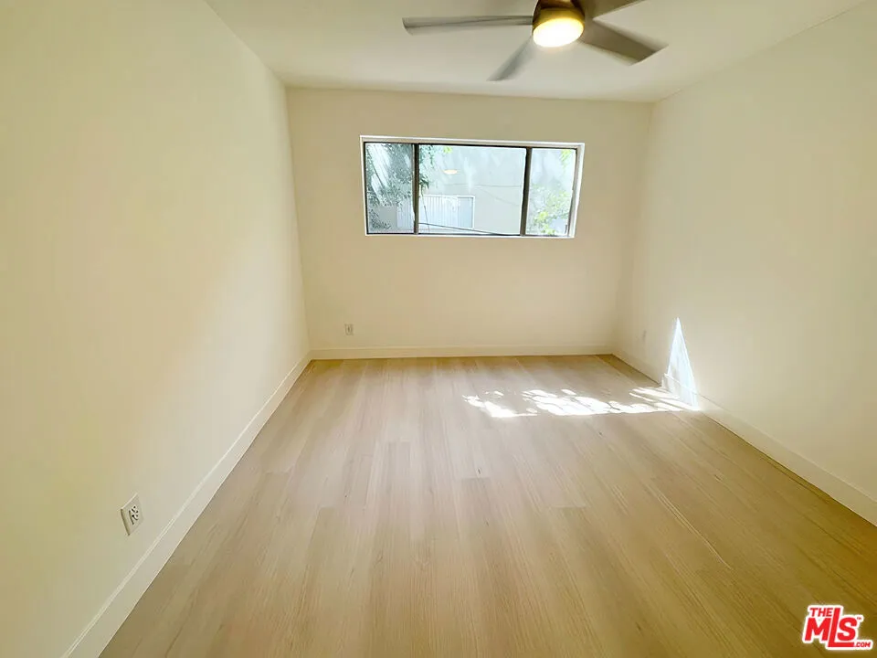 5030 Maplewood Avenue #105 Los Angeles, CA 90004