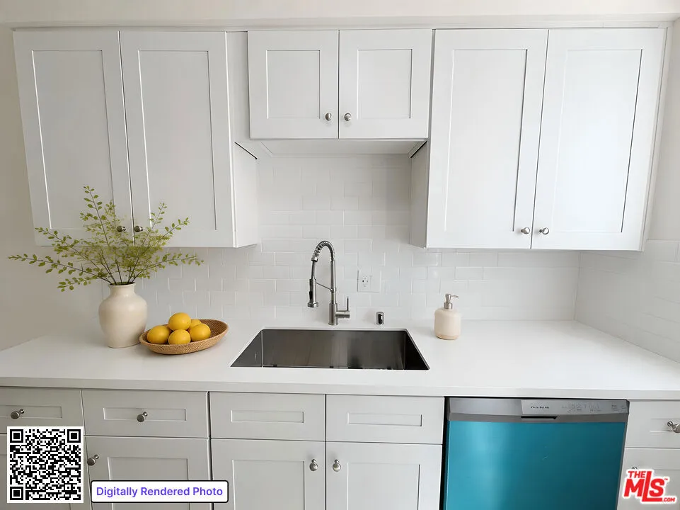 5030 Maplewood Avenue #105 Los Angeles, CA 90004