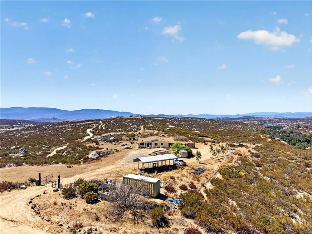 35323 Five Mile Creek Road Hemet, CA 92544