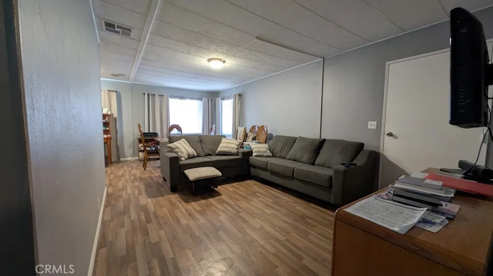 1560 Massachusetts #96 Riverside, CA 92507