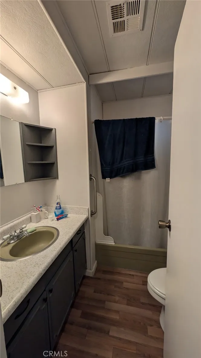 1560 Massachusetts #96 Riverside, CA 92507