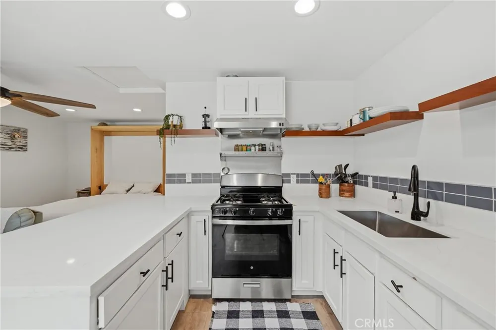 1770 Paloma St Pasadena, CA 91104
