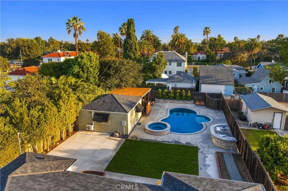 1770 Paloma St Pasadena, CA 91104