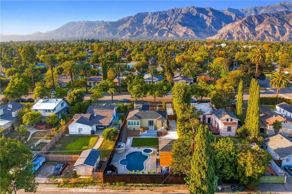 1770 Paloma St Pasadena, CA 91104