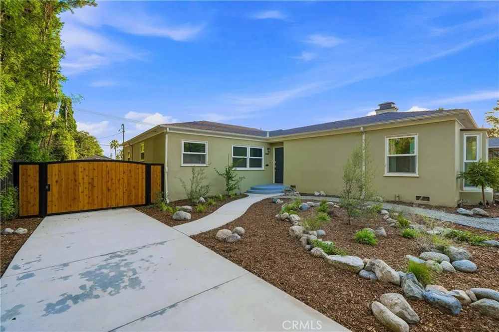 1770 Paloma St Pasadena, CA 91104