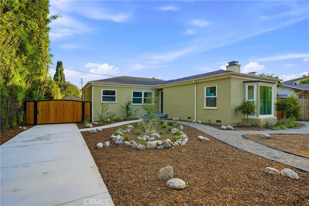 1770 Paloma St Pasadena, CA 91104