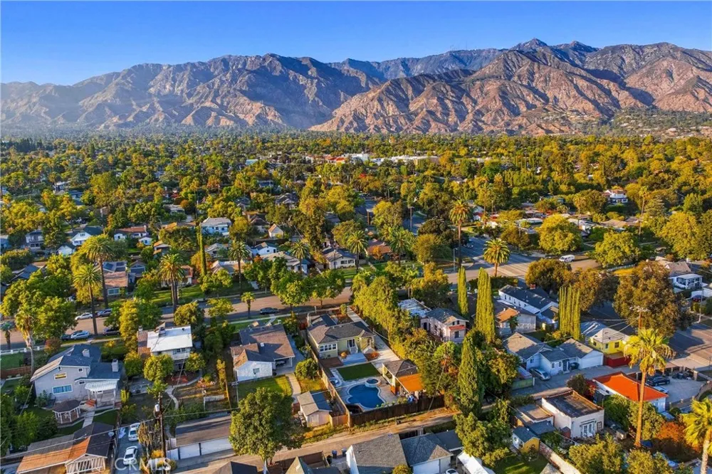 1770 Paloma St Pasadena, CA 91104