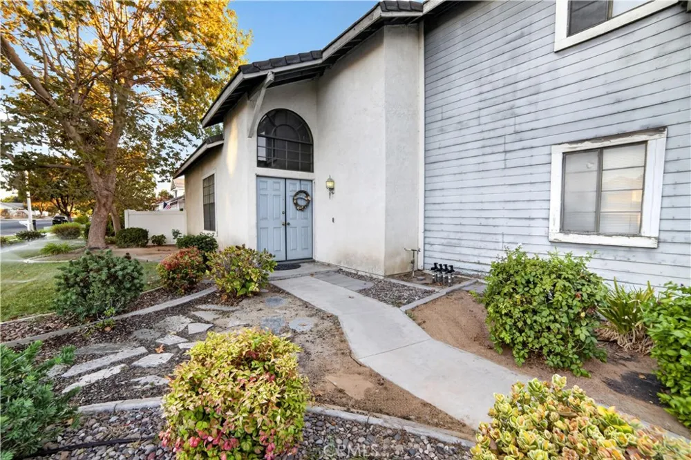 1270 Sherry Way Redlands, CA 92374